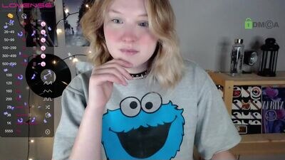 dollirosee public webcam profile photo 4