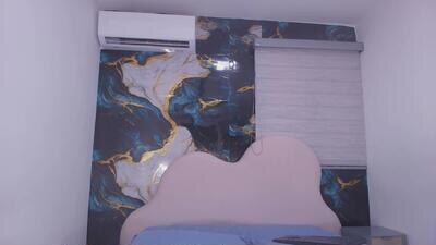 dominoo_ public webcam profile photo 3