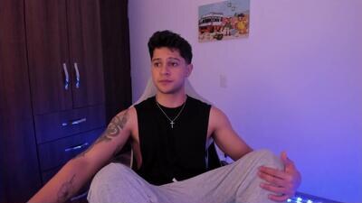 domsantiago_ public webcam profile photo 2