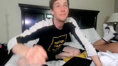 downforthemoney public webcam profile photo 3