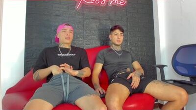 duosexyfring public webcam profile photo 5