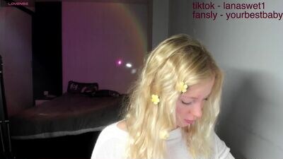 e___lisa public webcam profile photo 3