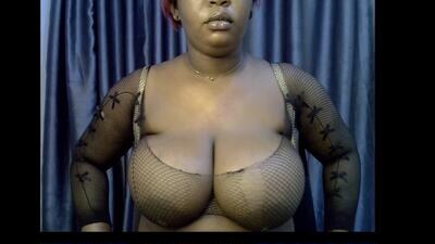 ebony_plumx12 public webcam profile photo 3