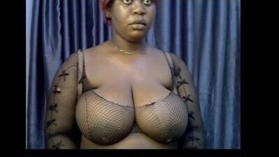 ebony_plumx12 public webcam profile photo 6