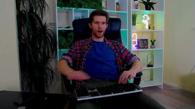 eddie_baker public webcam profile photo 3