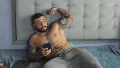 eddie_gunn public webcam profile photo 8