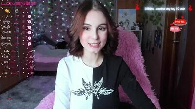 edelinemaher public webcam profile photo 10