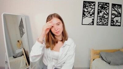 editbonde public webcam profile photo 5