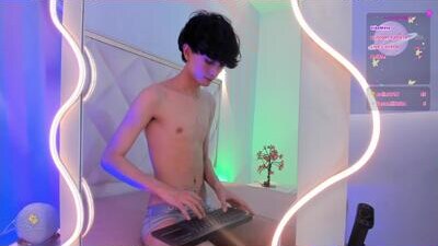 eidan_tay public webcam profile photo 6
