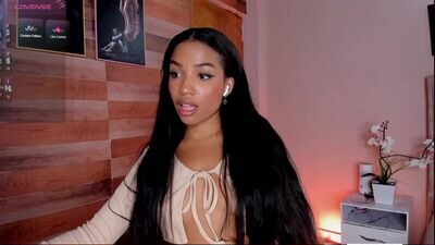 eimi_space public webcam profile photo 2
