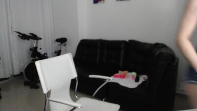 ela_aa public webcam profile photo 2