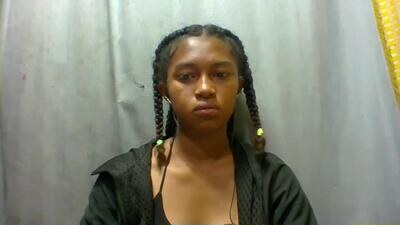 elaliealdy public webcam profile photo 3