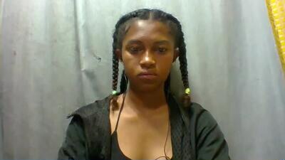 elaliealdy public webcam profile photo 4