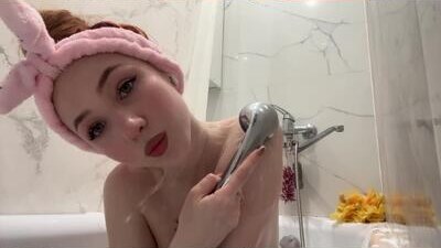 eleanorabouwens public webcam profile photo 10