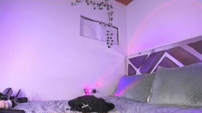 elen_cross public webcam profile photo 10