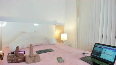 elianabortt_ public webcam profile photo 8