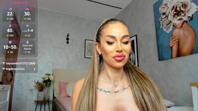 elinamoon_ public webcam profile photo 9