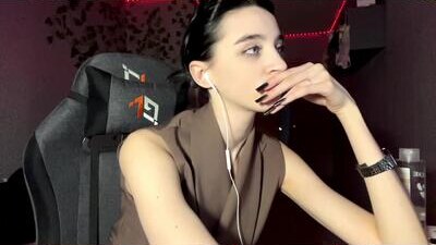 elinorashfield public webcam profile photo 10