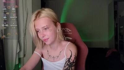 eliza_sadcat public webcam profile photo 4