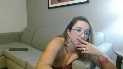 elizaangelof public webcam profile photo 3