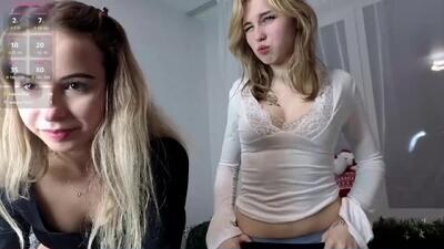 ella_desire public webcam profile photo 2