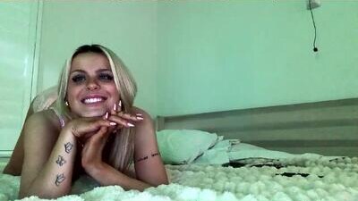ella_hill public webcam profile photo 5