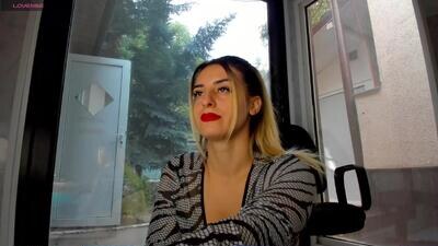 ella_vee public webcam profile photo 2