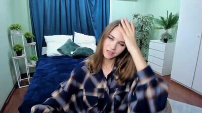 ellacurtis public webcam profile photo 4