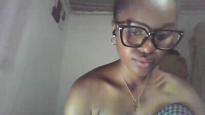 ellah245 public webcam profile photo 7