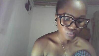 ellah245 public webcam profile photo 8