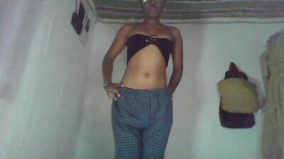 ellah245 public webcam profile photo 9