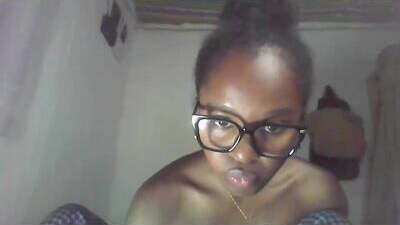 ellah245 public webcam profile photo 10