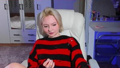 ellales public webcam profile photo 9