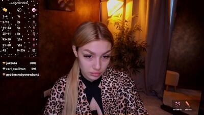 ellamilla public webcam profile photo 2