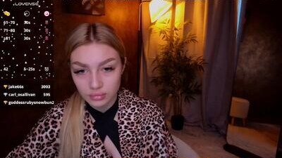 ellamilla public webcam profile photo 6