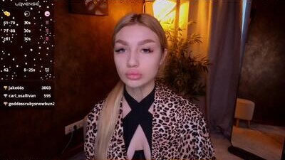 ellamilla public webcam profile photo 10