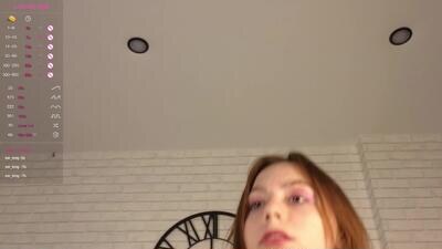 ellarabbit public webcam profile photo 2