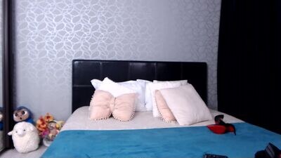 elli_ellie public webcam profile photo 2