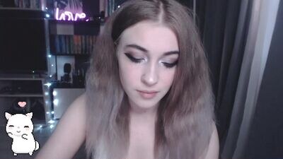 ellie_friendly public webcam profile photo 3