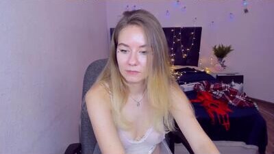 elliebarns public webcam profile photo 7