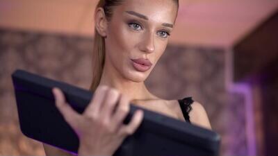 ellieredd public webcam profile photo 4