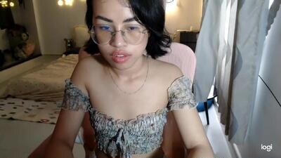 ellieyun public webcam profile photo 3
