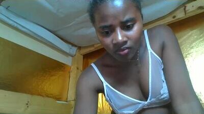 ellodi public webcam profile photo 5