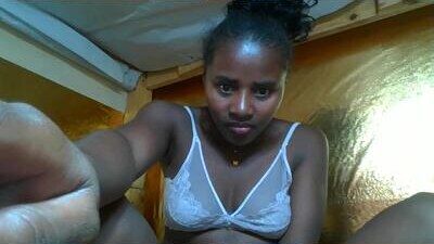 ellodi public webcam profile photo 9
