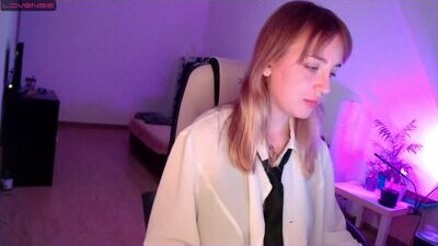 elly_rise public webcam profile photo 10