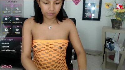 elly_willis public webcam profile photo 10