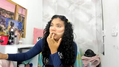 ellybloom public webcam profile photo 3