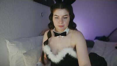 ellynora public webcam profile photo 9