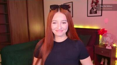 ellypeach public webcam profile photo 6