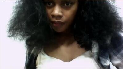 elodie228680 public webcam profile photo 5
